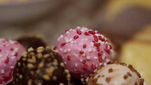 有关巧克力,模糊的背景,涂层糖果的免费素材视频