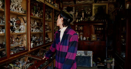 有关人, 人脸, 大衣的免费素材视频