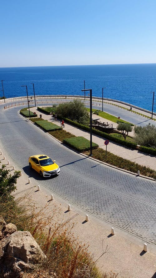 有关单车骑士, 垂直视频, 弯曲的路的免费素材视频