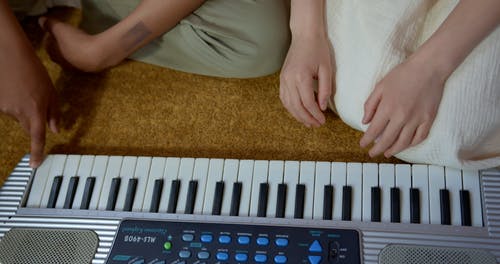 有关人的手, 兄弟, 合成的免费素材视频