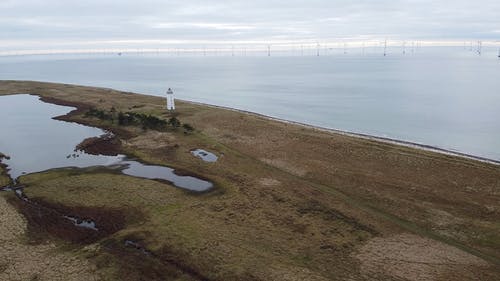 岛上的灯塔 · 免费素材视频