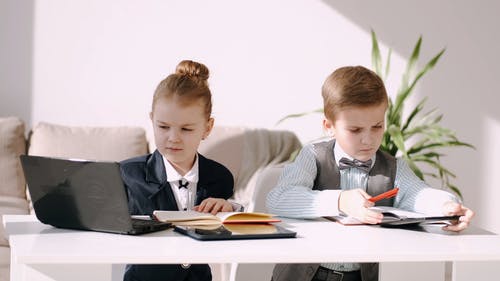 有关educa??osebuahdistuzzle, 功课, 回到学校的免费素材视频