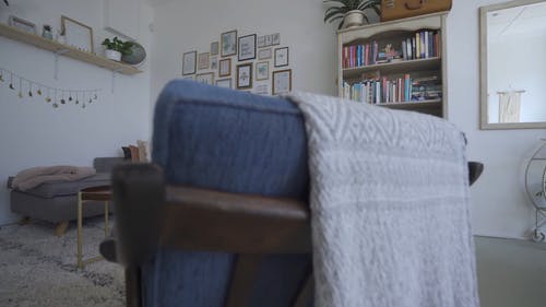 客厅装饰和布置 · 免费素材视频