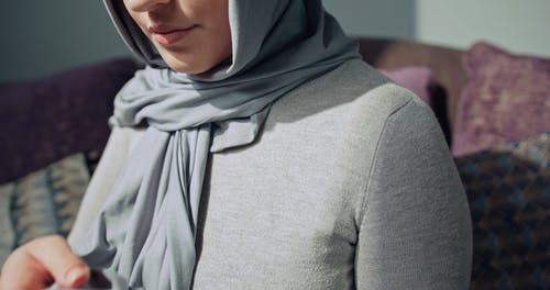 有关伊斯兰教, 传统服装, 女人的免费素材视频