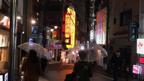 有关下雨, 亚洲, 城市的灯光的免费素材视频