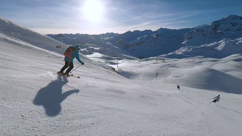 有关冒险, 冰冒险, 山坡的免费素材视频