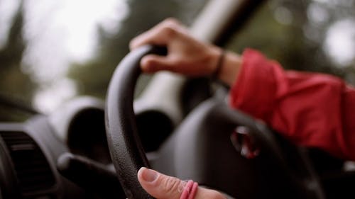 有关手, 握住, 方向盘的免费素材视频
