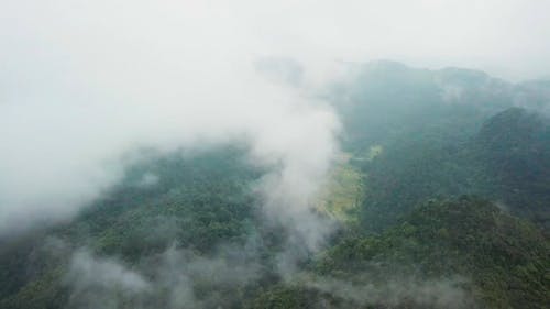 有关天性, 山, 从上面的免费素材视频