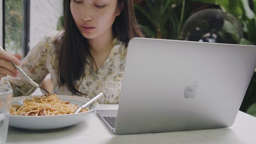 有关可口, 吃, 女人的免费素材视频