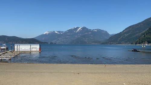 有关停泊处, 山顶风光, 岸边的免费素材视频