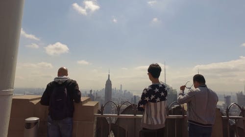 白天俯瞰城市风景 · 免费素材视频