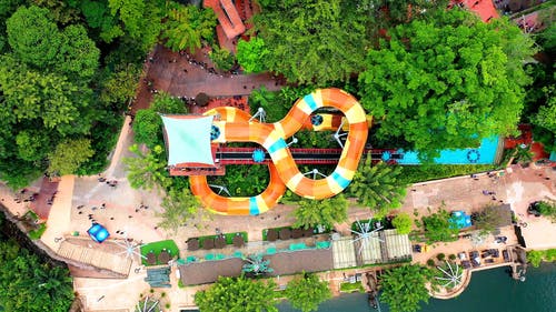 鸟瞰游乐园 · 免费素材视频