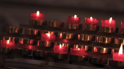 有关火, 火焰, 点燃的蜡烛的免费素材视频