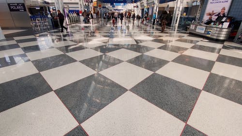 人们在机场的镜头 · 免费素材视频