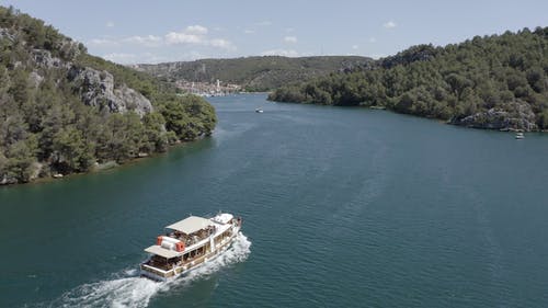 有关tourboat, 帆船, 户外的免费素材视频