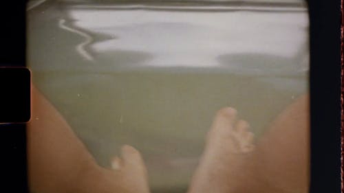 在公园上玩幻灯片 · 免费素材视频