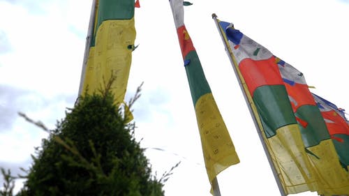 蠕虫眼中国旗的慢动作运动 · 免费素材视频