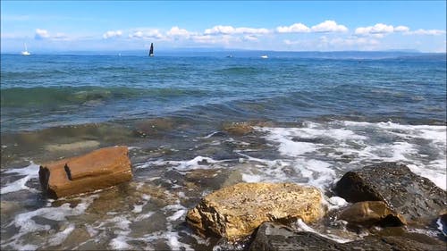 有关多岩石的海滩, 天性, 岩石的免费素材视频