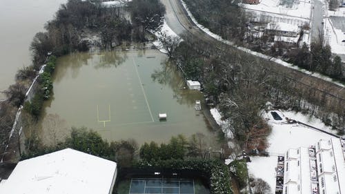 混凝土路面上的洪水 · 免费素材视频