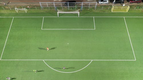 现场足球比赛的无人机画面 · 免费素材视频