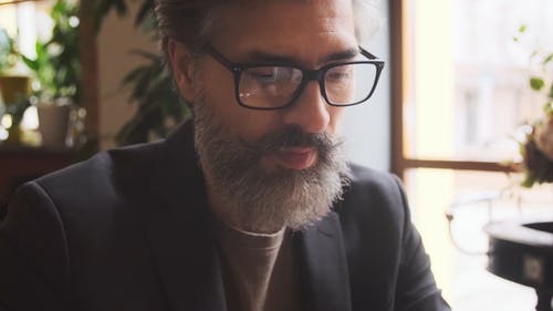 有关人, 家伙, 可携式的免费素材视频