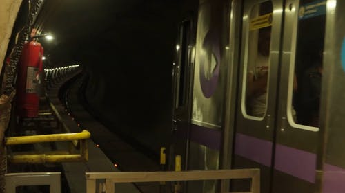 火车里的人 · 免费素材视频