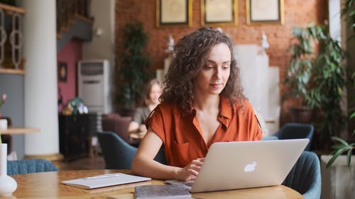 有关办公室内部, 办公室装修, 坐的免费素材视频