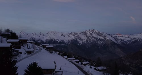 有关冬季, 寒冷的天气, 山的免费素材视频