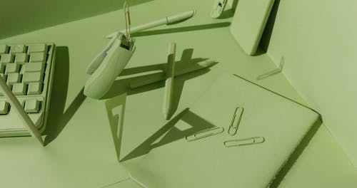 漂浮在空中的绿色物体的概念 · 免费素材视频