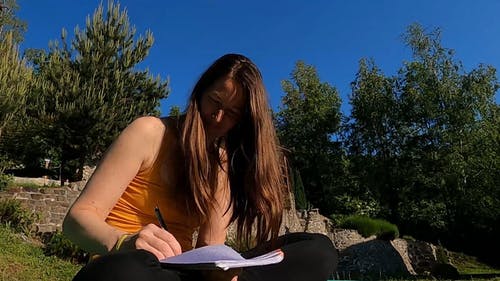 有关和平的, 坐, 天性的免费素材视频