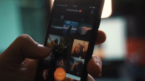 有关Instagram, iPhone, 室内的免费素材视频