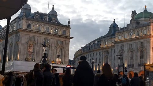 时间流逝的路过的人们 · 免费素材视频