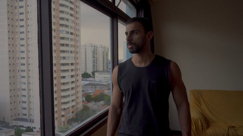 有关人, 严肃, 客厅的免费素材视频