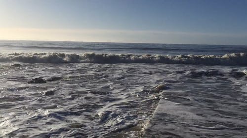 有关岩石, 岸边, 手持拍摄的免费素材视频