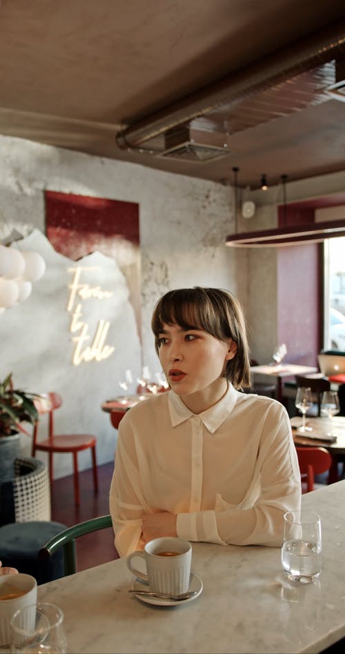 有关内部, 咖啡店, 坐的免费素材视频