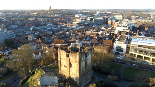 英格兰萨里吉尔福德的城堡废墟 · 免费素材视频