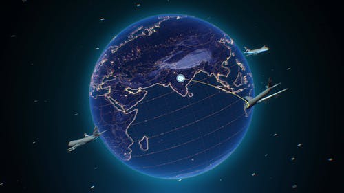 飞机绕地球大气飞行的数字模拟 · 免费素材视频