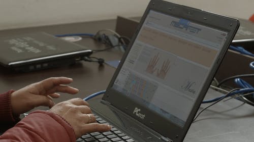 有关学习, 实践, 手指的免费素材视频