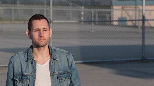 有关人, 严肃, 步行的免费素材视频