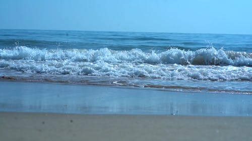 慢动作的海浪镜头 · 免费素材视频