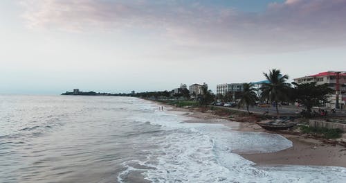 海岸，大海和沙滩海滨 · 免费素材视频