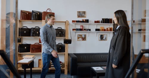 有关买方, 人, 咖啡色头发的女人的免费素材视频