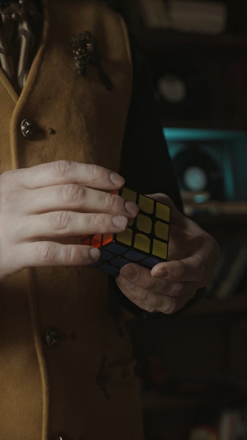 有关rubix立方体, 人, 家伙的免费素材视频