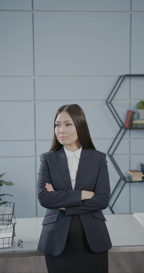 有关雇员, 垂直视频, 女人的免费素材视频