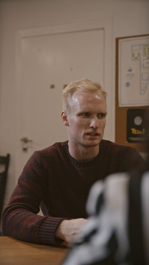 有关人, 商量, 垂直视频的免费素材视频