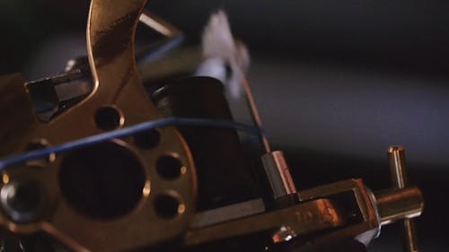 有关乳胶手套, 浅焦点, 纹身机的免费素材视频