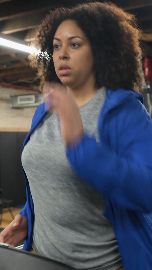 有关健身, 健身器材, 加上大小的免费素材视频