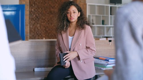 有关倾听, 图书, 女人的免费素材视频