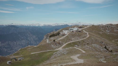 有关加尔达湖, 山, 建筑的免费素材视频