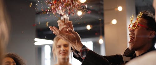 有关五彩纸屑, 人, 企业的免费素材视频